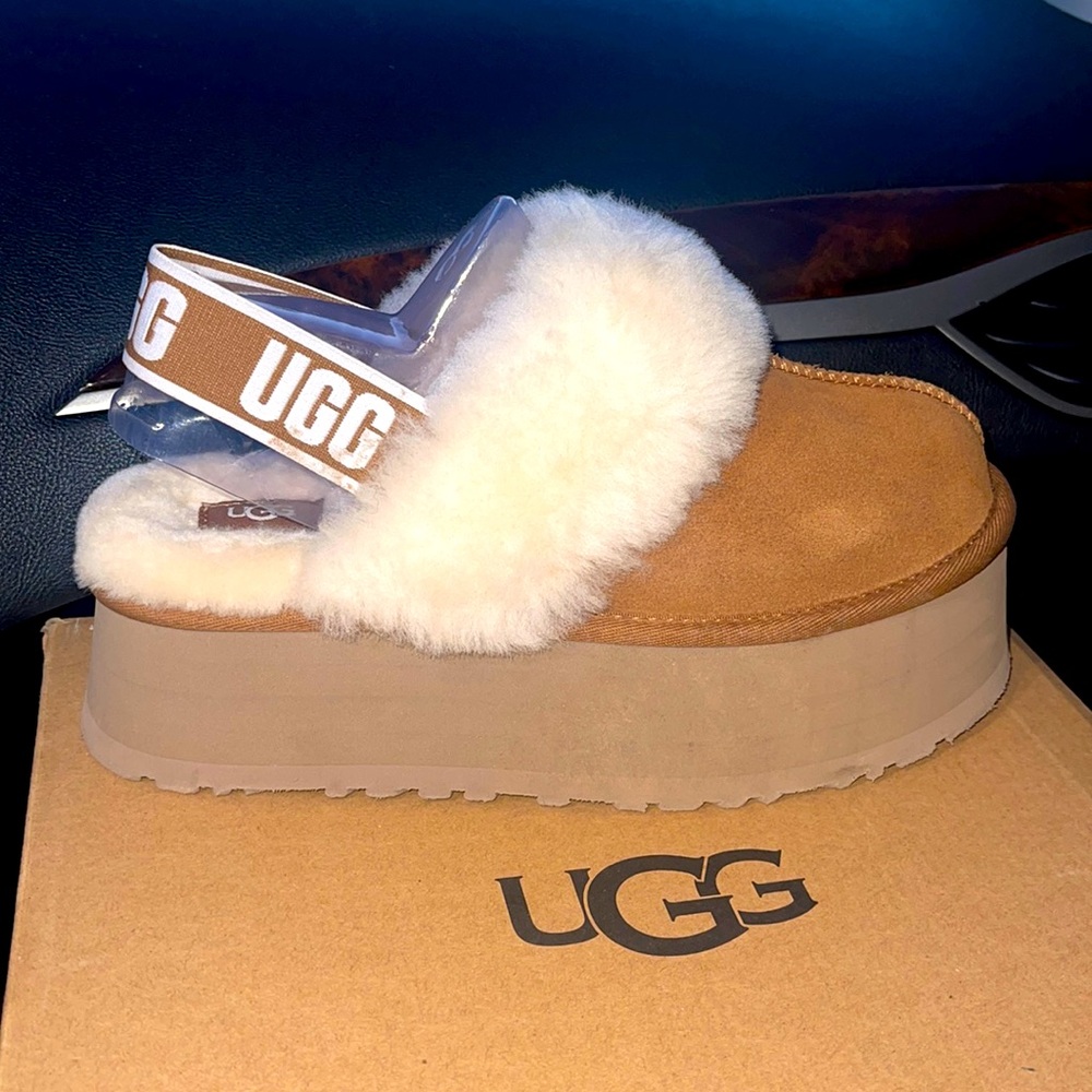 UGG Funkette slippers size 8